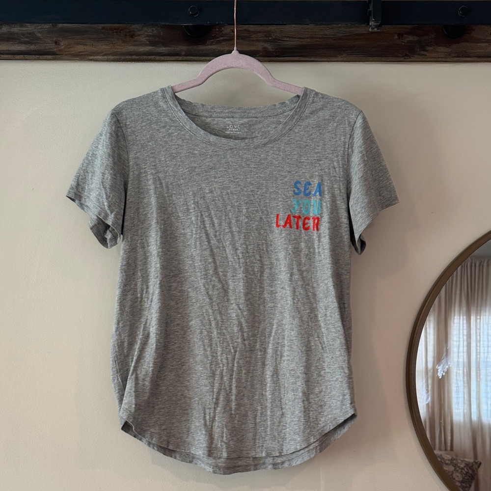 GAP Gray T-Shirt with Blue and Red Accents